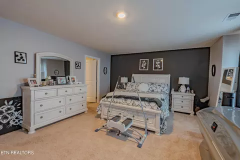 Bedroom - 216 Belle Ct, Talbott, TN 37877 photo 5 of 10