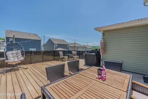 Exterior - 216 Belle Ct, Talbott, TN 37877 photo 8 of 13