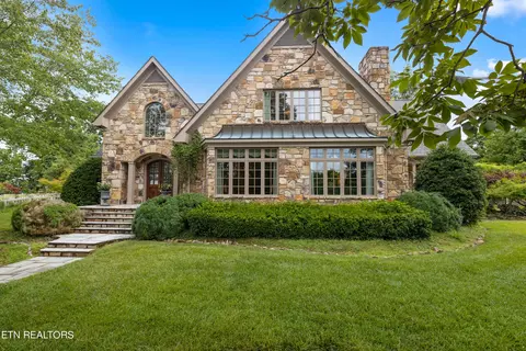 1798 Pointe Dr, Talbott, TN 37877