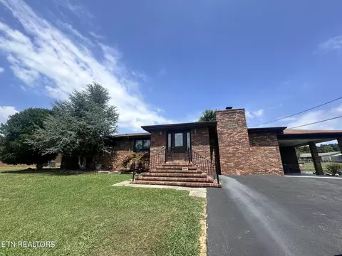 2325 Capri Dr, Knoxville, TN 37912