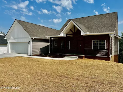 2681 Vista Meadows Ln, Sevierville, TN 37876