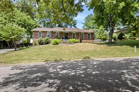 1622 Bexhill Dr, Knoxville, TN 37922
