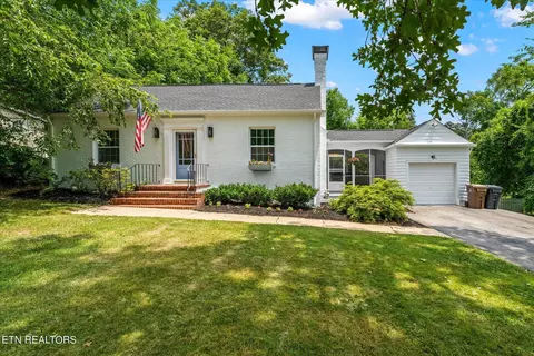 5504 Dogwood Rd, Knoxville, TN 37918