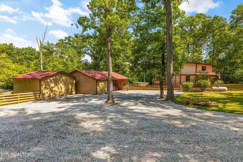 1907 Reagan Mill Rd, Maryville, TN 37803