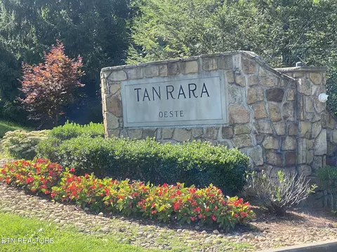 10205 El Pinar Dr, Knoxville, TN 37922