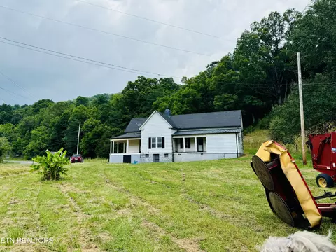 10204 Mulberry Gap Rd, Tazewell, TN 37879