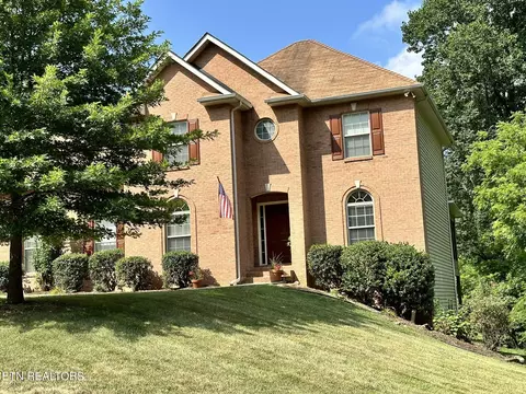 705 Hidden Glen Ln, Knoxville, TN 37922