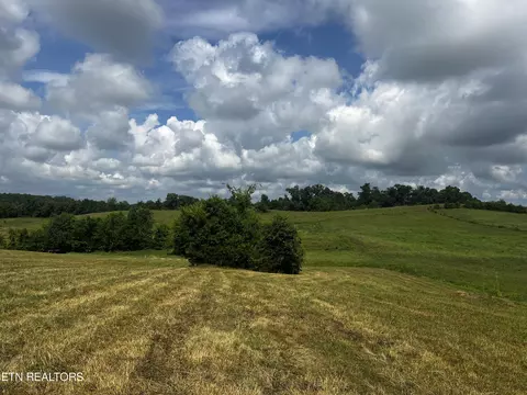 Sharp Rd, Sevierville, TN 37876 photo 5