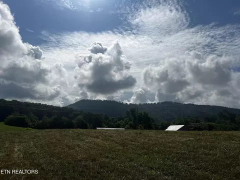 Sharp Rd, Sevierville, TN 37876 photo 3