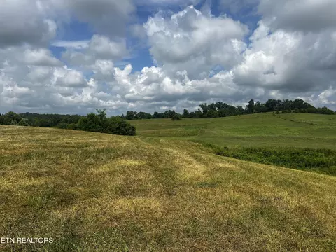 Sharp Rd, Sevierville, TN 37876 photo 2