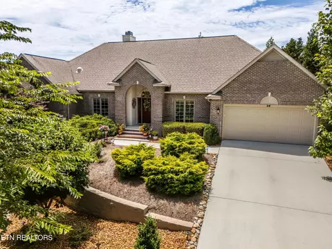 29 Camden Ct, Crossville, TN 38558