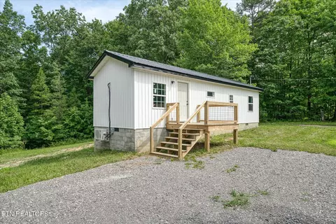 837 Slaven Ridge Rd, Jamestown, TN 38556