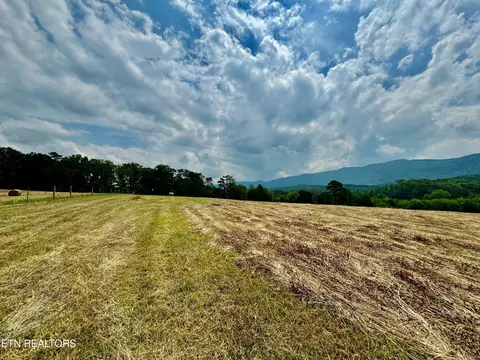 Six Mile Rd, Maryville, TN 37803