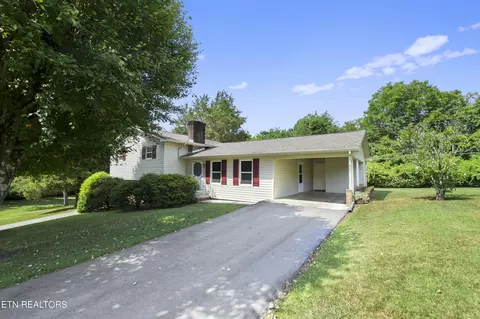 405 Jane Way Ln, Jacksboro, TN 37757