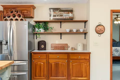 Kitchen - 240 Moulton Rd, Fall Branch, TN 37656 photo 4 of 4