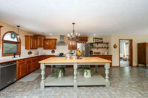 Kitchen - 240 Moulton Rd, Fall Branch, TN 37656 photo 1 of 4