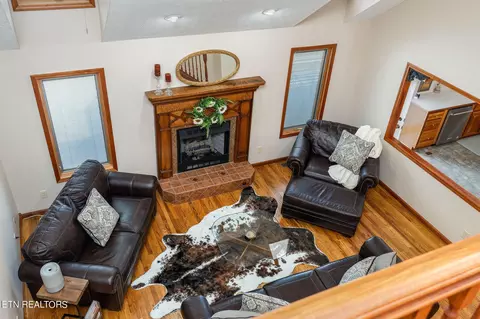 Living - 240 Moulton Rd, Fall Branch, TN 37656 photo 3 of 3
