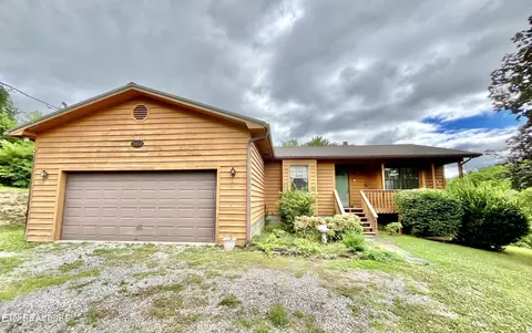 2051 Tiffany Way, Sevierville, TN 37862