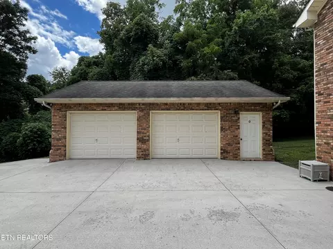 133 Iris Dr, Harrogate, TN 37752 photo 8