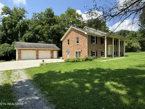 133 Iris Dr, Harrogate, TN 37752 photo 4