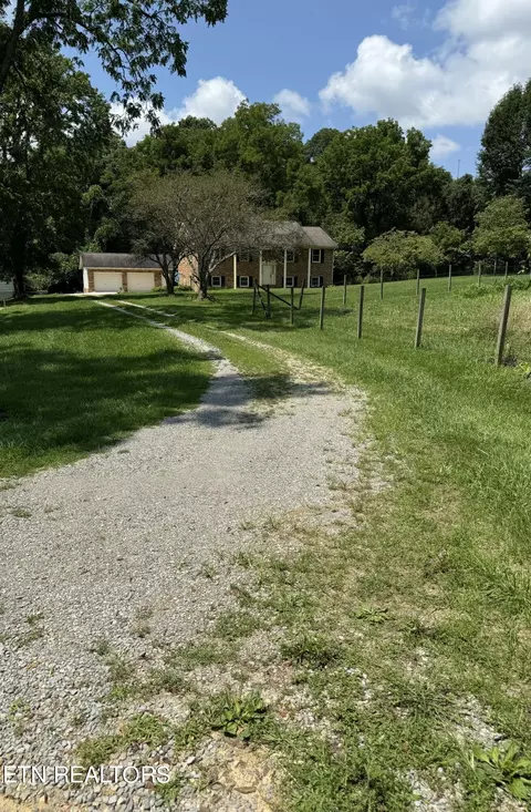 133 Iris Dr, Harrogate, TN 37752 photo 9