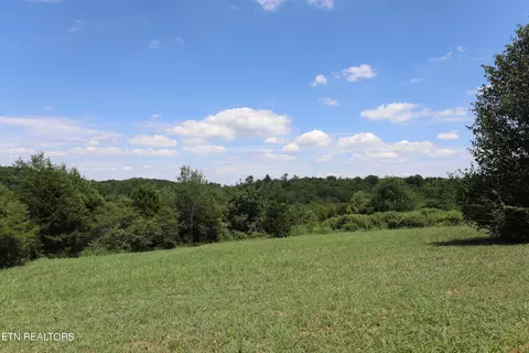 41 High Ridge Road, Sweetwater, TN 37874