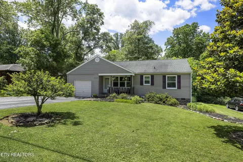 6107 Manchester, Knoxville, TN 37920