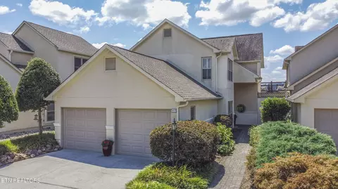3453 Commodore Pt, Knoxville, TN 37922