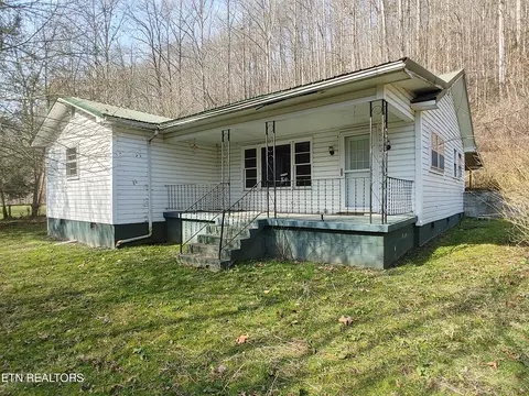 1 Hill Dr, Baxter, KY 40806