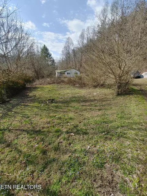 Exterior - 1 Hill Dr, Baxter, KY 40806 photo 8 of 9