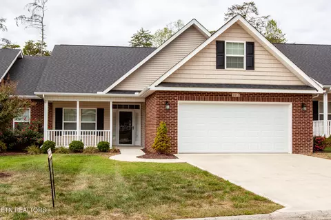 1615 Autumn Path Ln, Knoxville, TN 37918