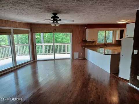 150 Hollow Rd, Cosby, TN 37722