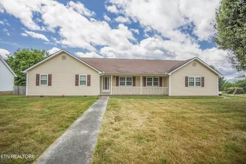 7004 Chartwell Rd, Knoxville, TN 37931