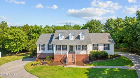 200 Misty View Ln, Lenoir City, TN 37772