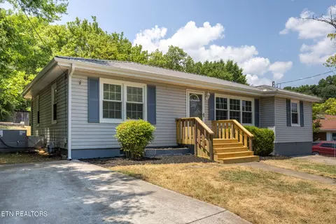 1111 N Price St, Sweetwater, TN 37874