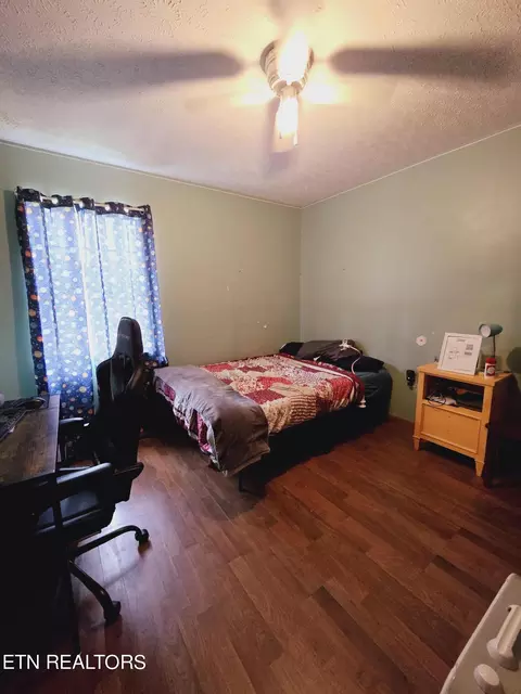 Bedroom - 1249 Sandcut Rd, Oneida, TN 37841 photo 1 of 9