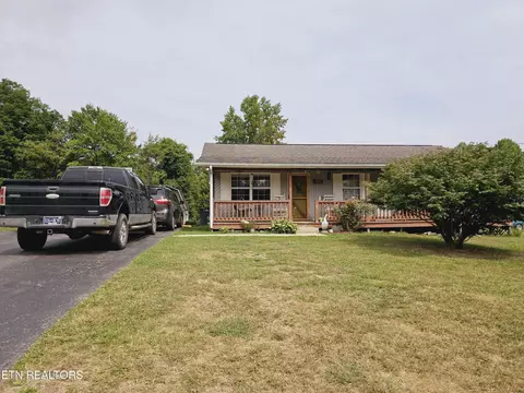 Exterior - 1249 Sandcut Rd, Oneida, TN 37841 photo 2 of 5