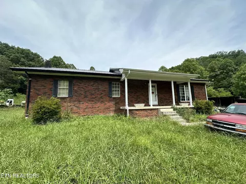 152 Walden Hollow Ln, La Follette, TN 37766