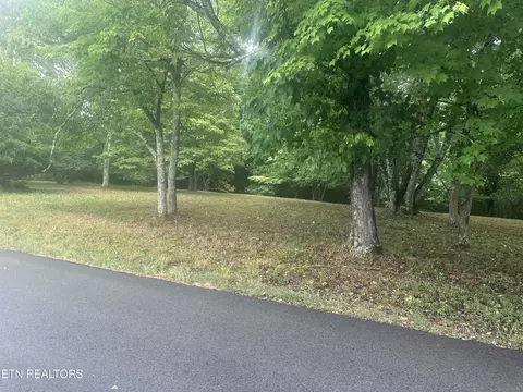 Hilltop Drive, Kingston, TN 37763