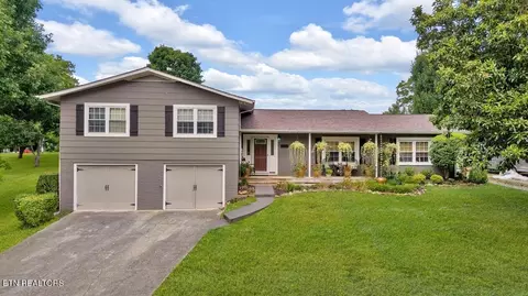 1919 Riverview Cir, Sevierville, TN 37862