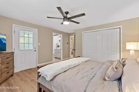Bedroom - 8138 Harmon Rd, Powell, TN 37849 photo 6 of 6