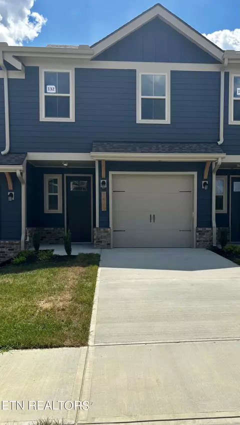 1463 Mountain Quail Cir, Maryville, TN 37801