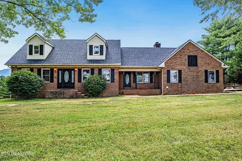 1438 Canterbury Downs Rd, Sevierville, TN 37862