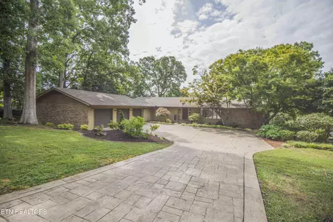 12300 Oakland Hills Pt, Knoxville, TN 37934
