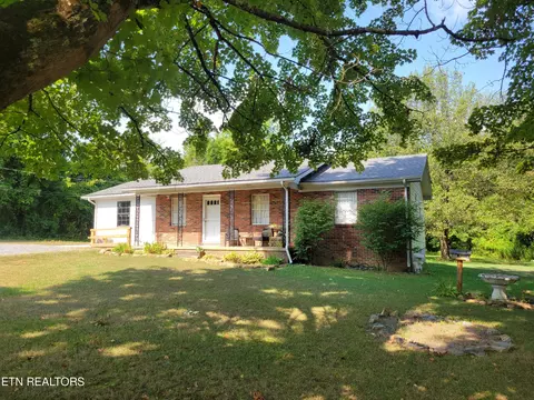 225 Hitch St, Vonore, TN 37885