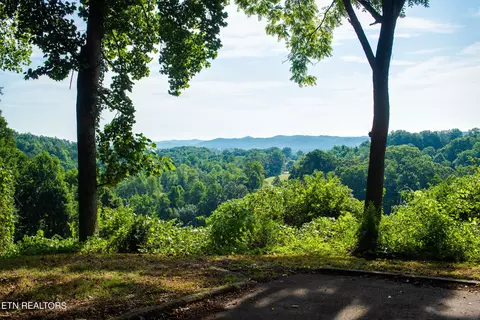 2 Timbercrest Lane, Clinton, TN 37716
