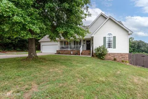 1602 Cavet Dr, Maryville, TN 37803