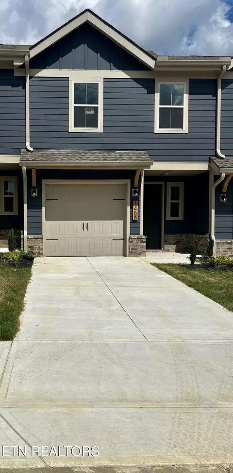 1458 Mountain Quail Cir, Maryville, TN 37801