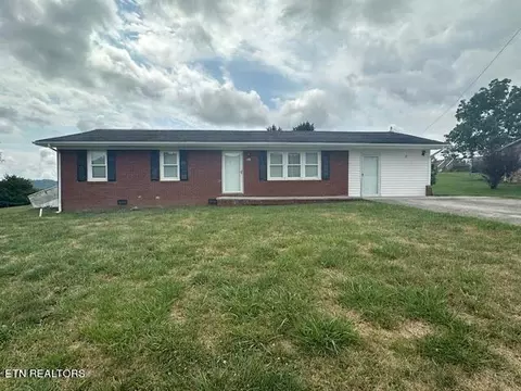400 Redbird Cir, Cumberland Gap, TN 37724