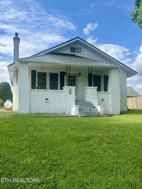 126 Graydon Ln, New Tazewell, TN 37825